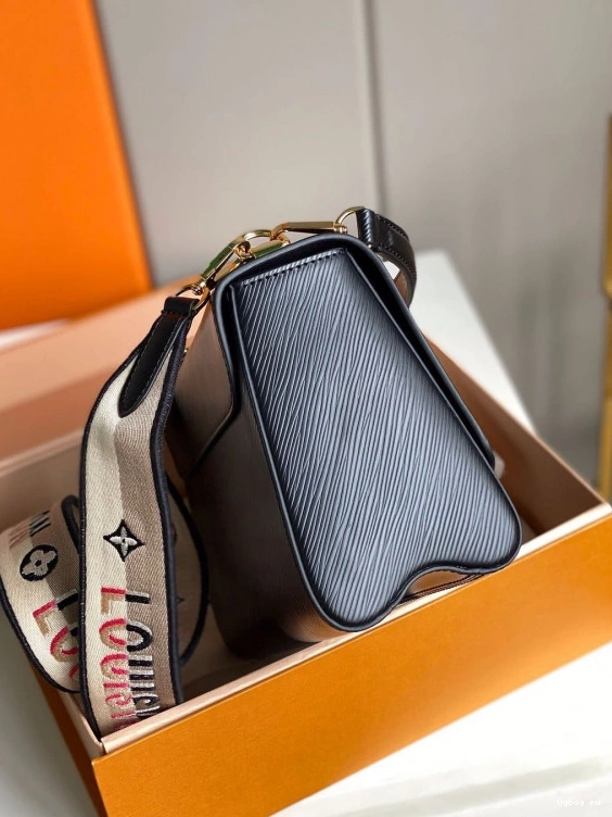 VUITTON MM TWIST LOUIS 0709